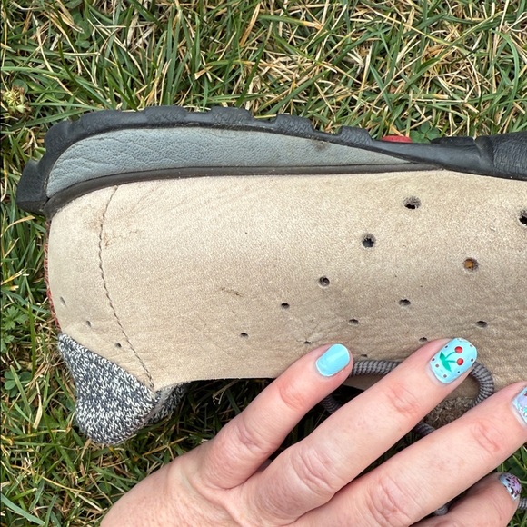 Timberland Tan and Gray Sneakers size 9/9.5 - Picture 8 of 9